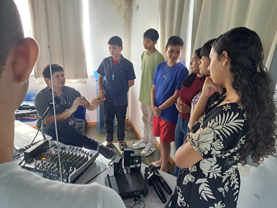 Jornada 2026 do Aluno Repórter começa com oficina no Auditório da Educadora